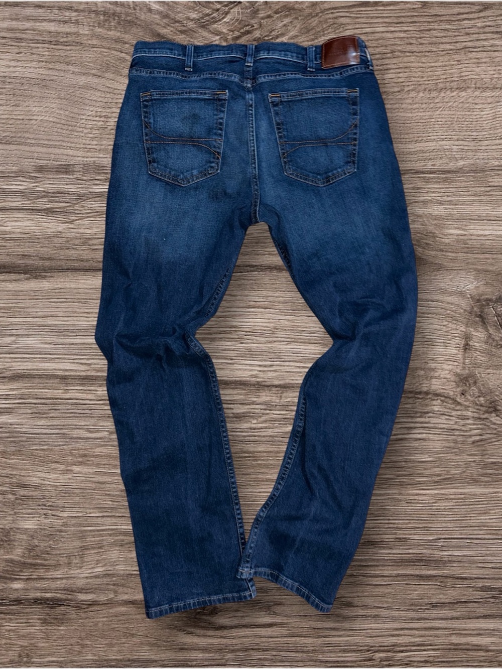 Hollister Men's Straight Jeans in Dark Blue Wash